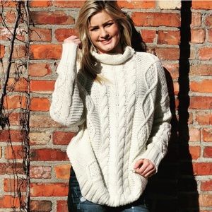 ❗️Last One🌷Cream Cable Knit Sweater